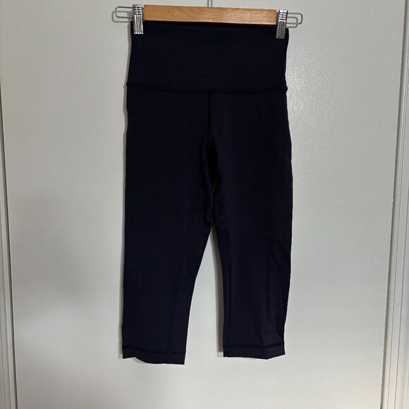 Lululemon Luxtreme Wunder Under Navy Midnight Blue Size 4 Crop 21" Inseam - Picture 1 of 4